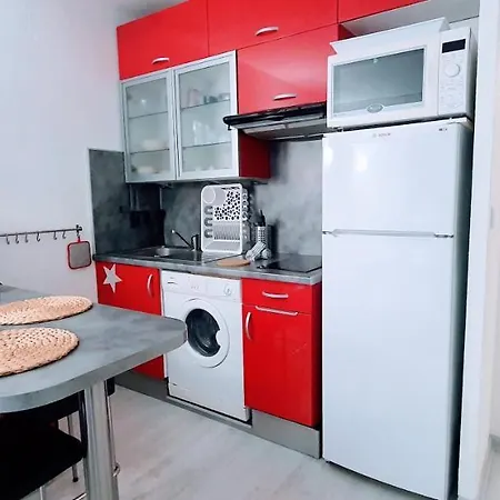 아파트 Hyeres Beach 히에레