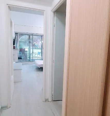 Hyères Beach Apartment Hyères