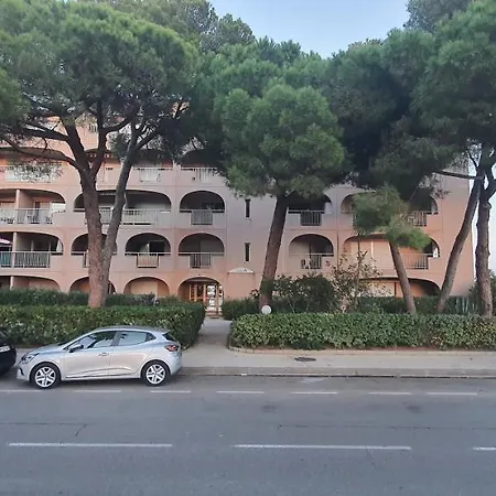 Hyeres Beach Daire *