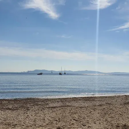 Hyeres Beach Apartman